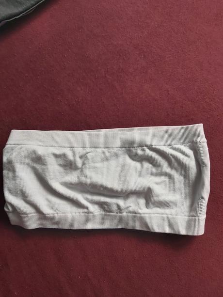 Samodržiaca podprsenka., s