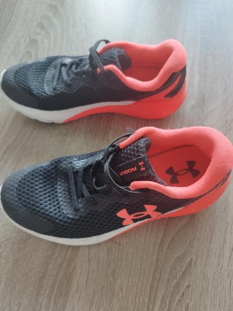 Tenisky, under armour,33