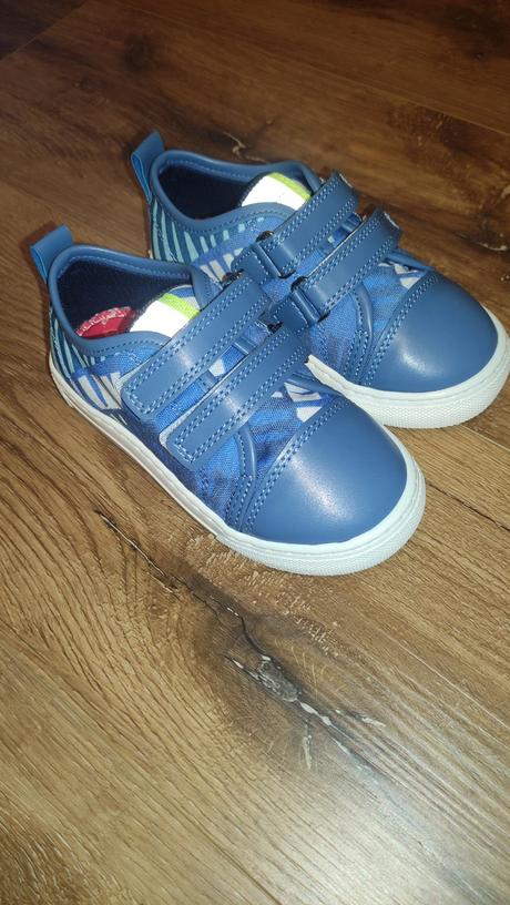 Chlapčenske tenisky, 25