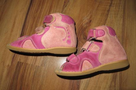 Ortopedické sandálky, 27