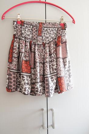 Farebná ľahká sukňa s, s