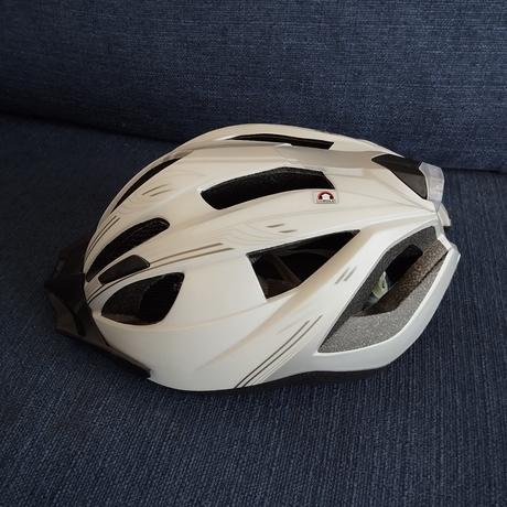 Prilba na bicykel, l