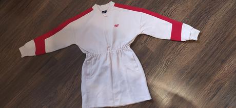 Mikinové šaty, 134