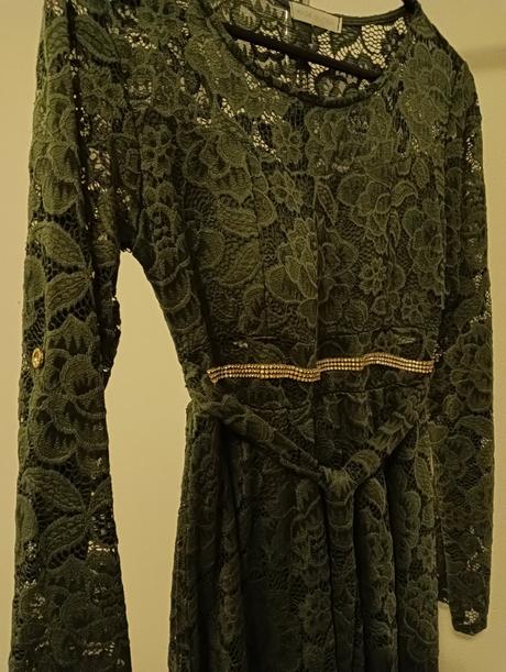 Šaty- zelená čipka, s