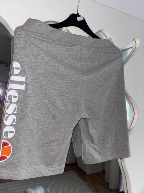 Legínové kraťasy ellesse 158/164, 164