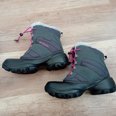 Snehule columbia, columbia,36