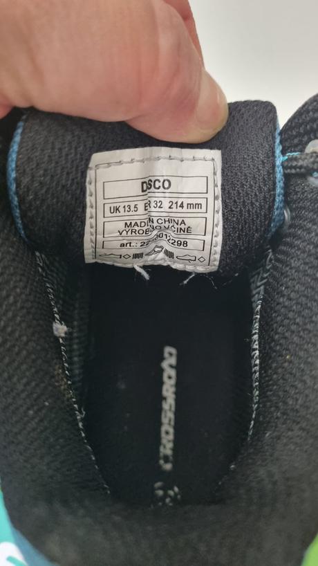 Turisticke topanky nepremokave, 32