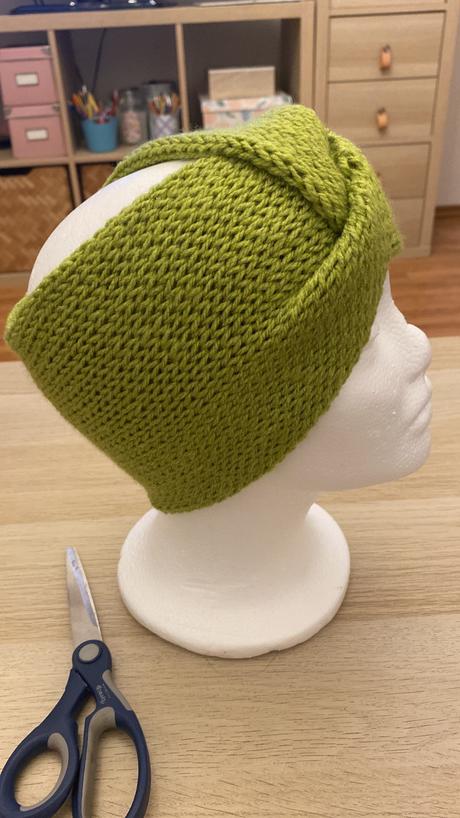 Čelenky - pletené, <50