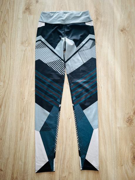 Štýlové vzorované legíny, s