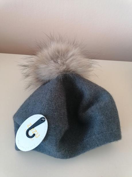 Baretka s pravou kožušinou, m