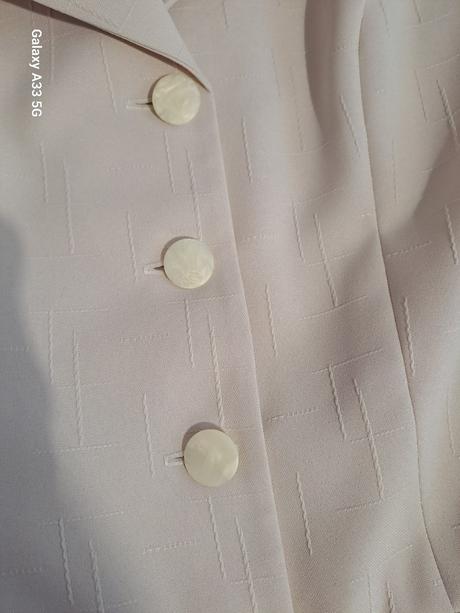 Dámsky maslový kostým č.cca 38/40, 38