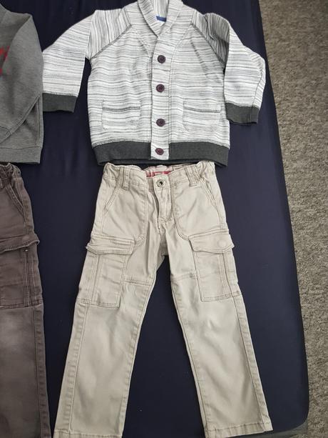 Nohavice a sveter, 86–98