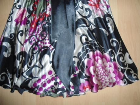 Spolocenske farebne saty, s