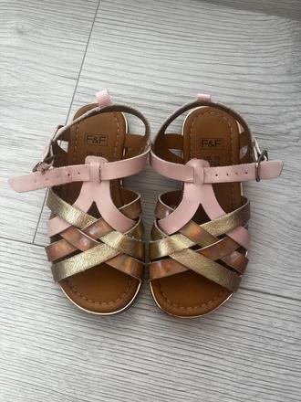Ružovo-zlaté sandálky pre malú princeznú, f&f,28