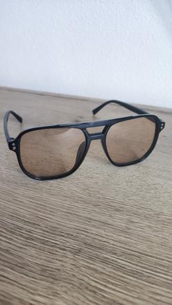 Štýlové dámske okuliare,