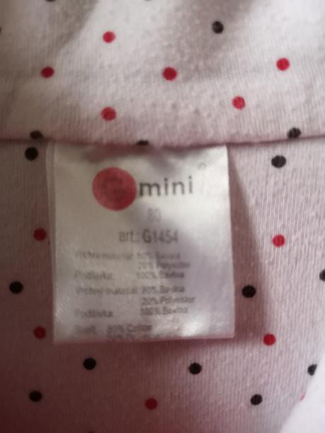 Mikinka s lienkou, gmini,74