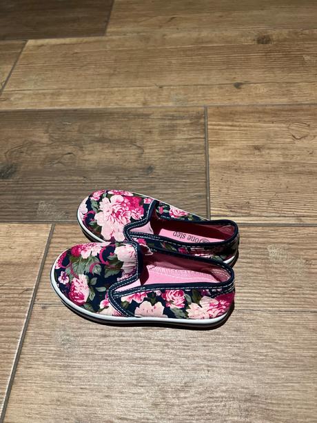 Cvičky kvetinkove, 28