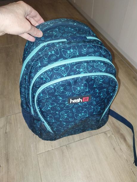 Školská taška,