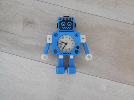 Kovové hodiny robot modrý do detskej izby,, 