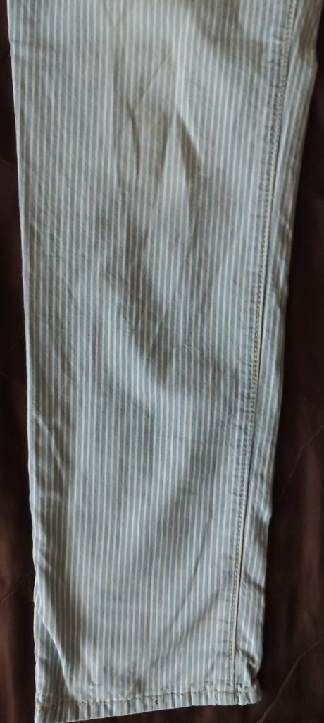 Pásikavé nohavice, gap,146