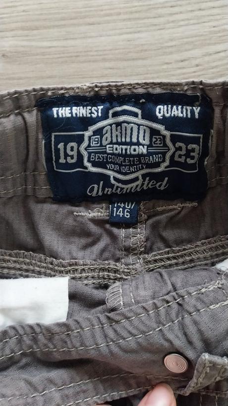 Kraťasy, v.146, 146