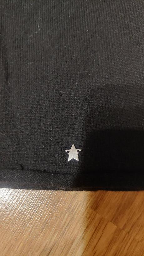 Cierna elasticka ciapka, reserved