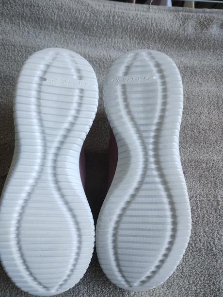 Tenisky, skechers,40