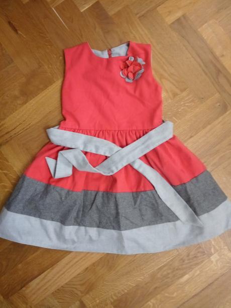 Teplejšie šaty, 128