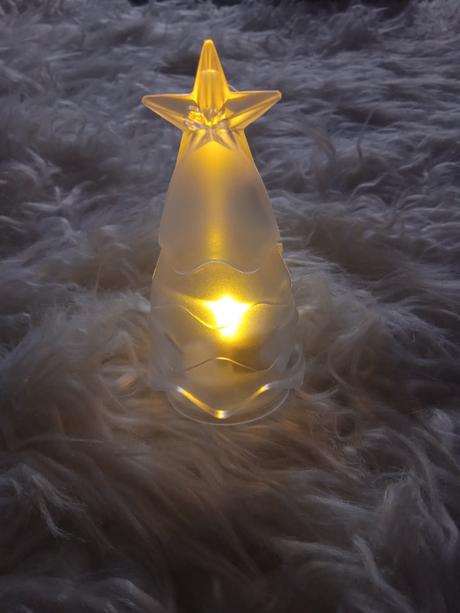 Stromček svietiaci,