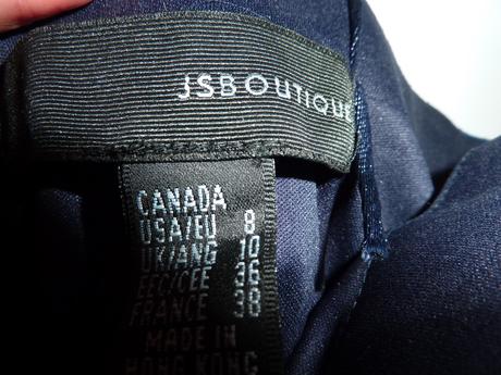 Zamatové šaty spoločenské, 38