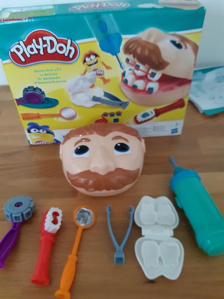 Predam formicky playdoh zubar, 