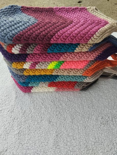 Nová háčkovaná taška, 