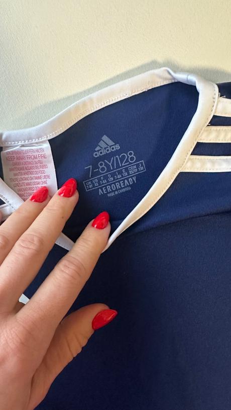 Adidas top stav, 122–134