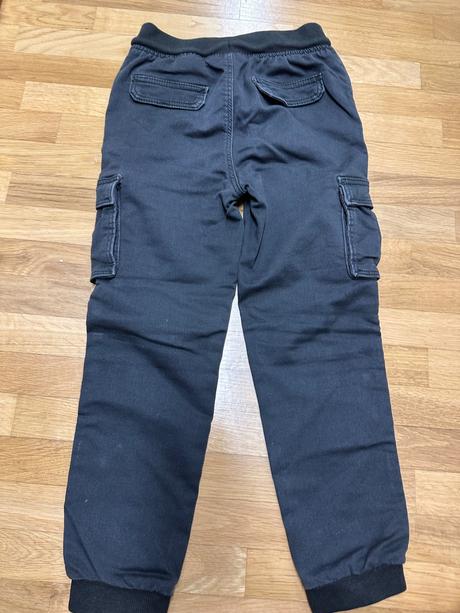 Nohavice kapsace, h&m,122