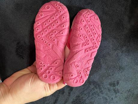 Šľapky topánky do vody, 23