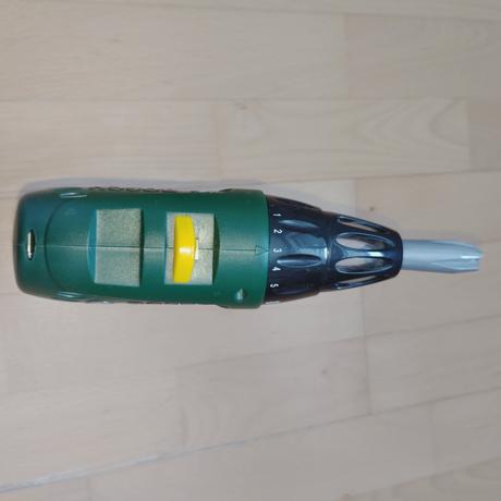 Náradie (píla,vŕtačka,...), 