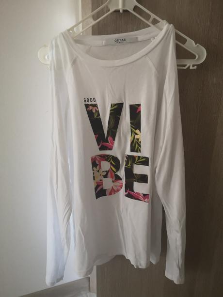 Letné tričko s odhalenými ramenami guess, guess,xs