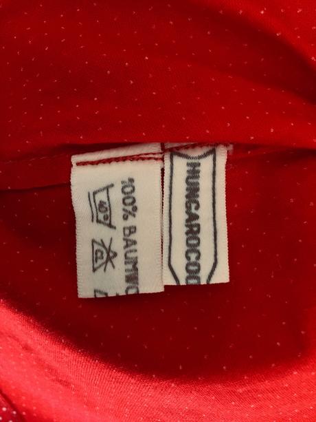 Červené, bodkované šaty na ramienka z čias čssr,