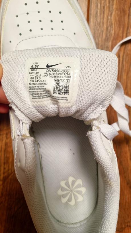 B3701 tenisky, nike,37