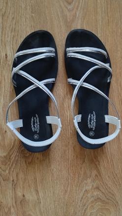 Letné nízke sandálky, 38