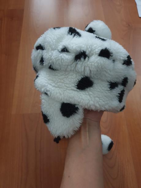 Krasna capica obvod 54cm, 128