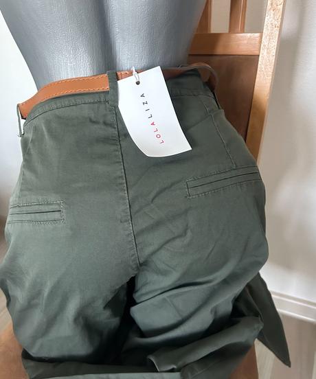 Nove nohavice, 44 / xl
