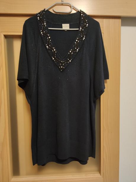 Vesta / svetrík, 44