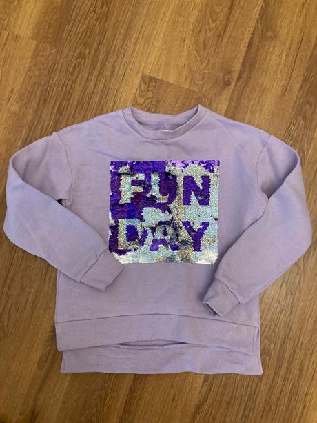 Mikinka, reserved,134