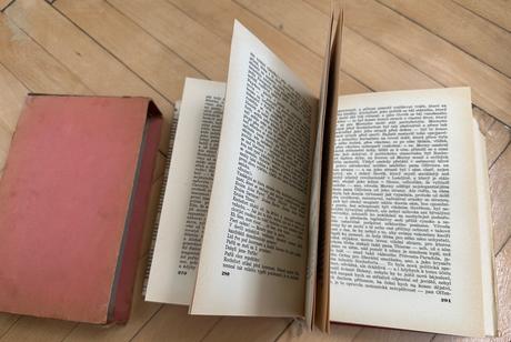 Kniha císařství alfred neumann za 2eur,