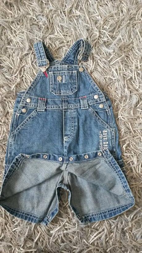 Riflove kratasy/tristvrtaky velk 62cm, c&a,62