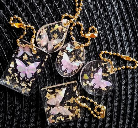 Epoxidové prívesky , kľúčenky, 