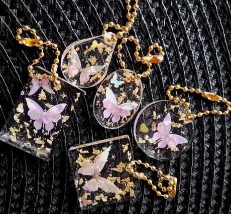 Epoxidové prívesky , kľúčenky,