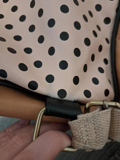 Accessorize guličkový ruksak, 