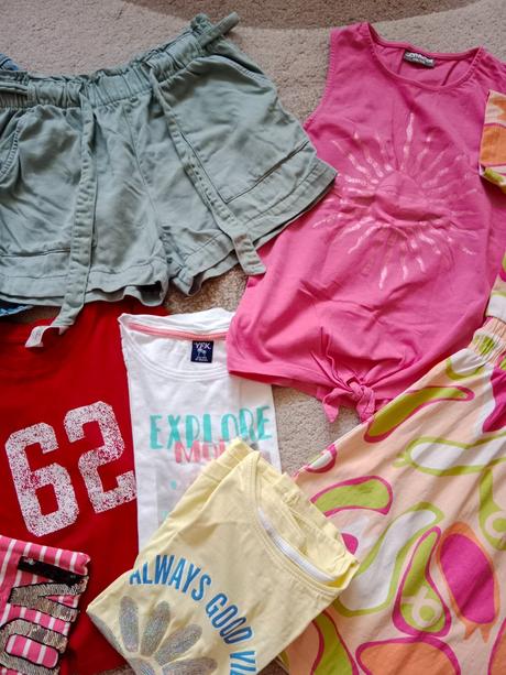 Kraťasy/tričká, 140–152